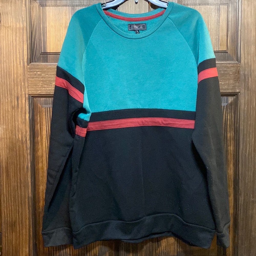 Dikotomy-co crew neck